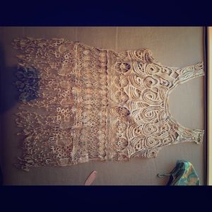 beautiful lace ivory and silver top!